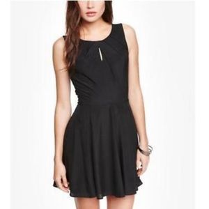 Back Sleeveless Dress
